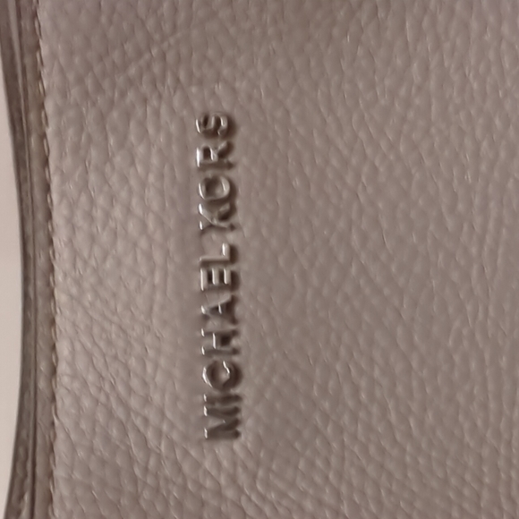 Michael Kors Gray Pebbled Leather Bag - Picture 2 of 15